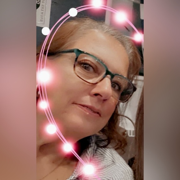 Meet your Posher, Nancy - Picture 2 of 2